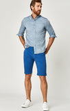 JACOB SHORTS IN BRIGHT COBALT SATEEN TWILL - Mavi Jeans