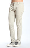 JOHNNY SLIM LEG CHINO IN DESERT SAGE TWILL - Mavi Jeans