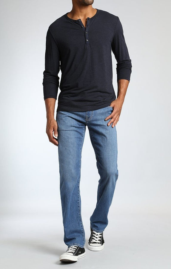 ZACH STRAIGHT LEG IN LT COMFORT - Mavi Jeans