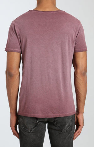 SHORT SLEEVE V-NECK TEE IN BERRY - Mavi Jeans