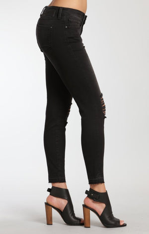 ADRIANA ANKLE SUPER SKINNY  IN BLACK DESTRUCTED TR - Mavi Jeans