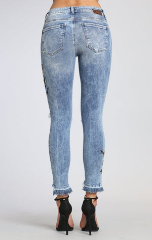 TESS SUPER SKINNY IN MID JAPANESE EMBROIDERY - Mavi Jeans