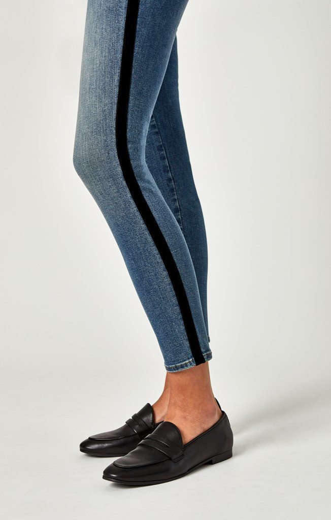 TESS SUPER SKINNY IN BLACK VELVET STRIPE - Mavi Jeans