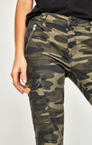 JULIETTE SKINNY CARGO IN MILITARY CAMOUFLAGE - Mavi Jeans