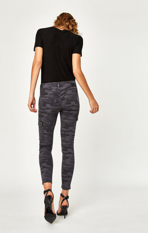 JULIETTE SKINNY CARGO IN SMOKE CAMO - Mavi Jeans