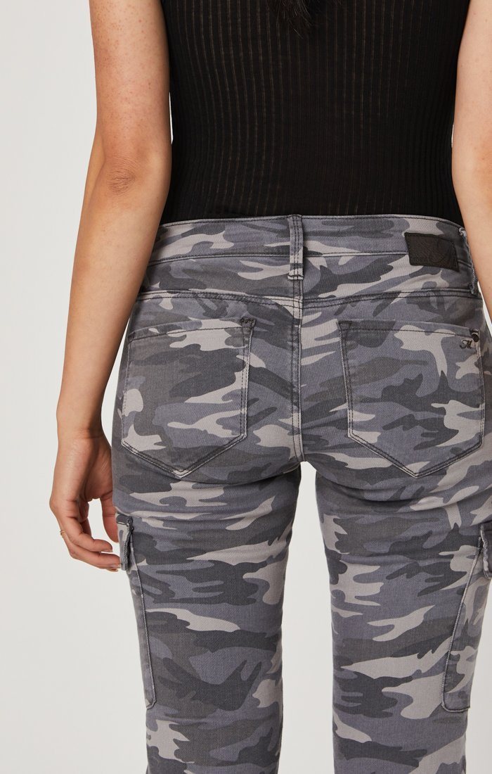 JULIETTE SKINNY CARGO IN GREY CAMO STR - Mavi Jeans