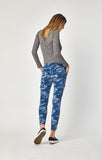 JULIETTE SKINNY CARGO IN BLUE CAMO - Mavi Jeans