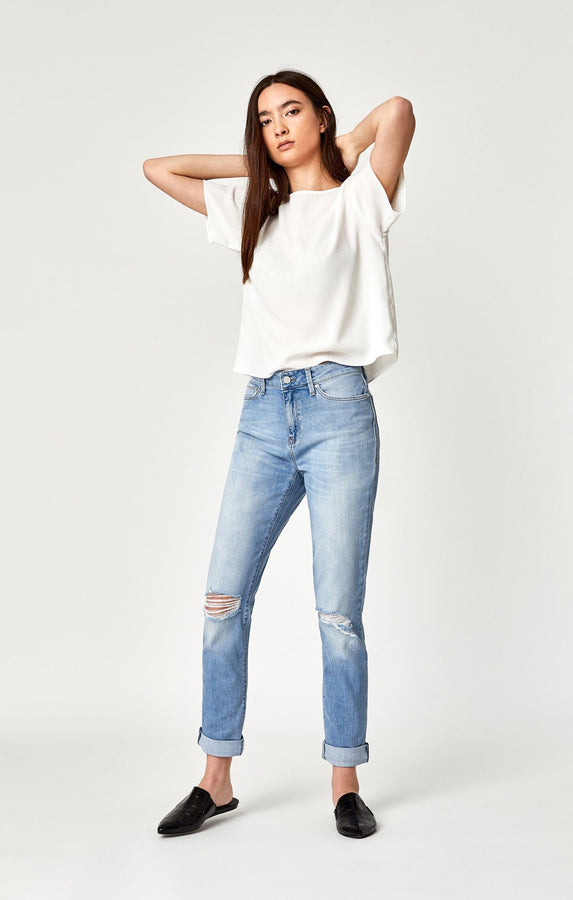 LEA HIGH RISE BOYFRIEND IN LT RIPPED VINTAGE - Mavi Jeans