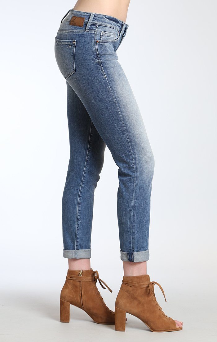 EMMA SLIM BOYFRIEND IN LT FOGGY VINTAGE - Mavi Jeans