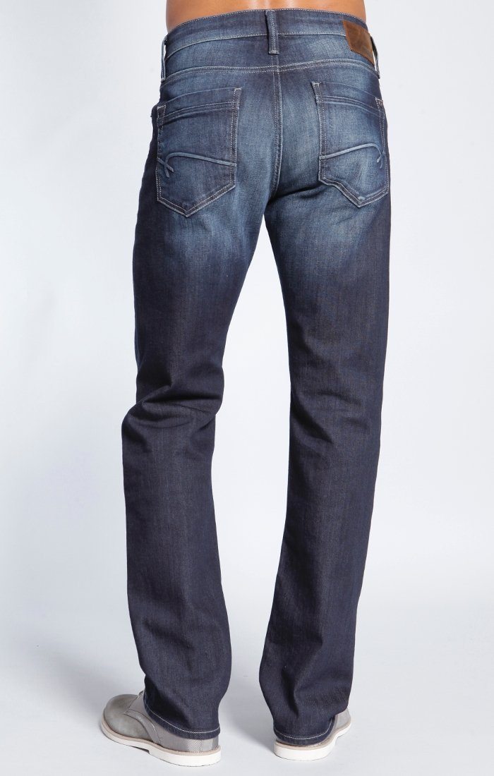 ZACH STRAIGHT LEG IN DEEP YALETOWN - Mavi Jeans