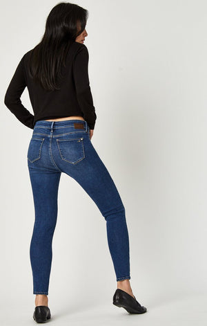 ADRIANA ANKLE SUPER SKINNY IN MID INDIGO SUPERSOFT - Mavi Jeans