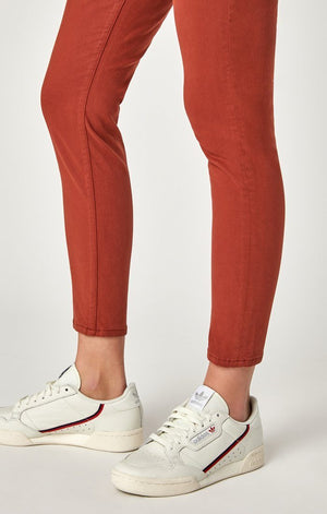 ALEXA ANKLE SKINNY IN BURNT HENNA SATEEN - Mavi Jeans