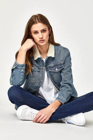 KARLA JACKET IN MID 90'S SHERPA - Mavi Jeans