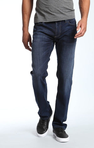 ZACH STRAIGHT LEG IN DEEP ULTRA MOVE WHITE EDGE - Mavi Jeans