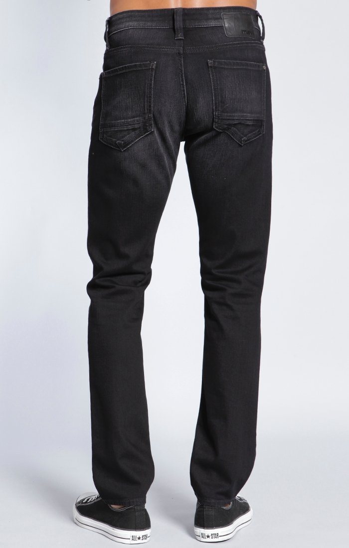 JAKE SLIM LEG IN BLACK BRUSHED ITALY - Mavi Jeans