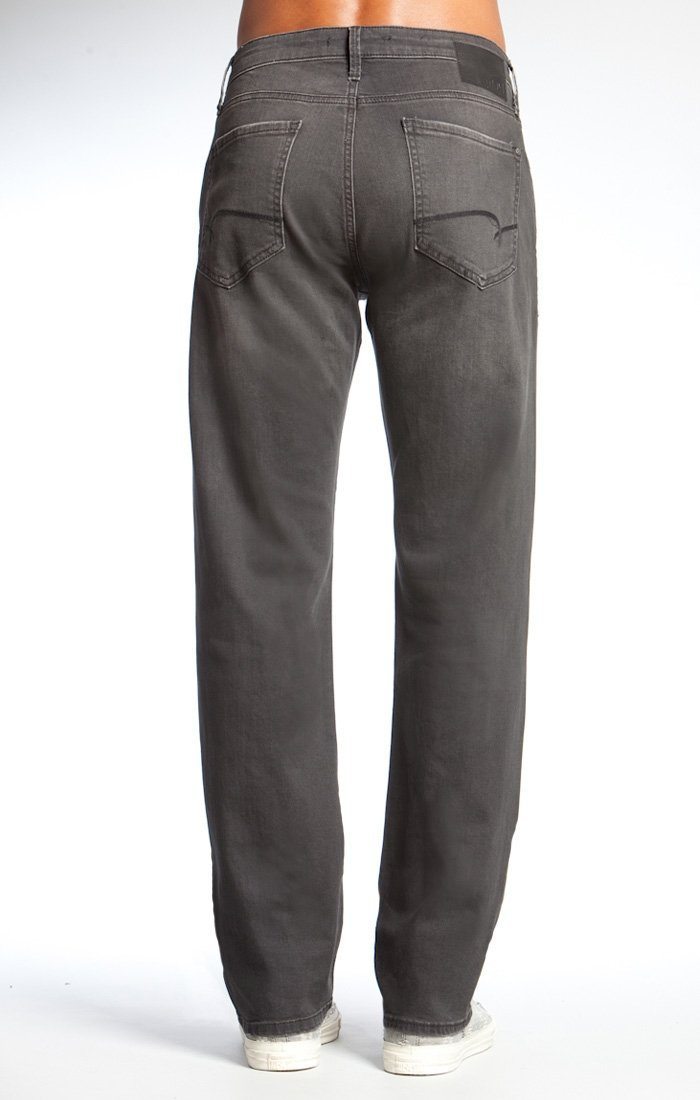 ZACH STRAIGHT LEG IN GREY WILLIAMSBURG - Mavi Jeans