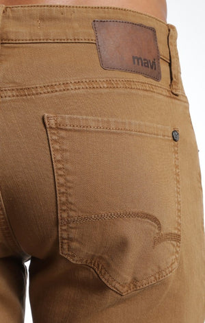 JAKE SLIM LEG IN MOCCA COLORED DENIM - Mavi Jeans