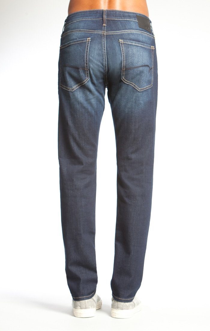 JAKE SLIM LEG IN DEEP BRUSHED BELTOWN - Mavi Jeans