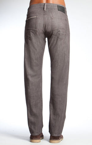 ZACH STRAIGHT LEG IN COFFEE BROWN WHITE EDGE - Mavi Jeans