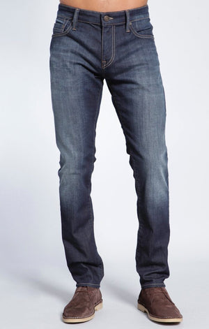 JAKE SLIM LEG IN DARK SHADED YALETOWN - Mavi Jeans