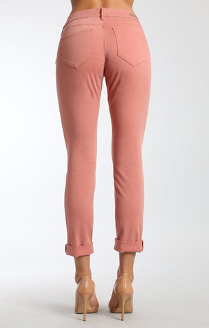 EMMA SLIM BOYFRIEND IN ROSE DAWN TWILL - Mavi Jeans