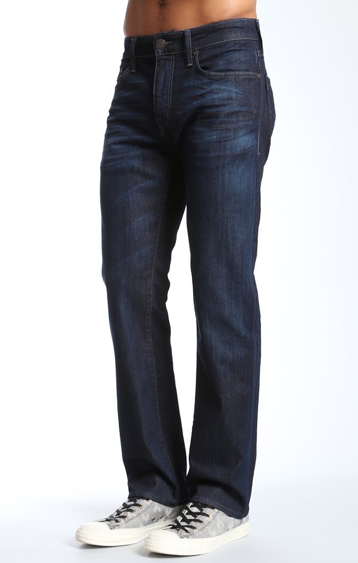 ZACH STRAIGHT LEG IN RINSE USED ITALY YALETOWN - Mavi Jeans