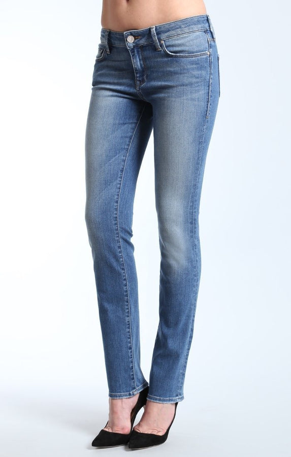 KERRY STRAIGHT LEG IN LIGHT NOLITA - Mavi Jeans