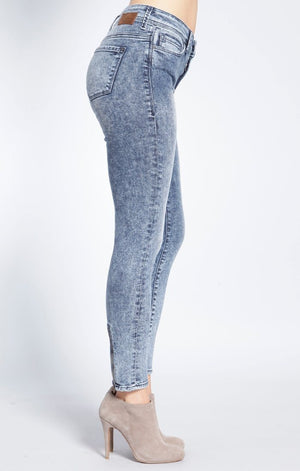 ELISA ZIP  SKINNY IN LIGHT ACID - Mavi Jeans