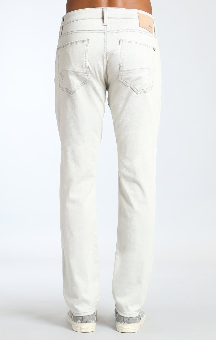 JAKE SLIM LEG IN LT GREY-BLUE REVERSED WHITE EDGE - Mavi Jeans