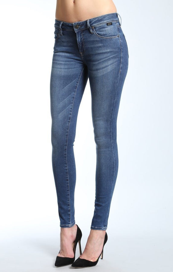 ADRIANA SUPER SKINNY IN MID GOLD REFORM XP - Mavi Jeans