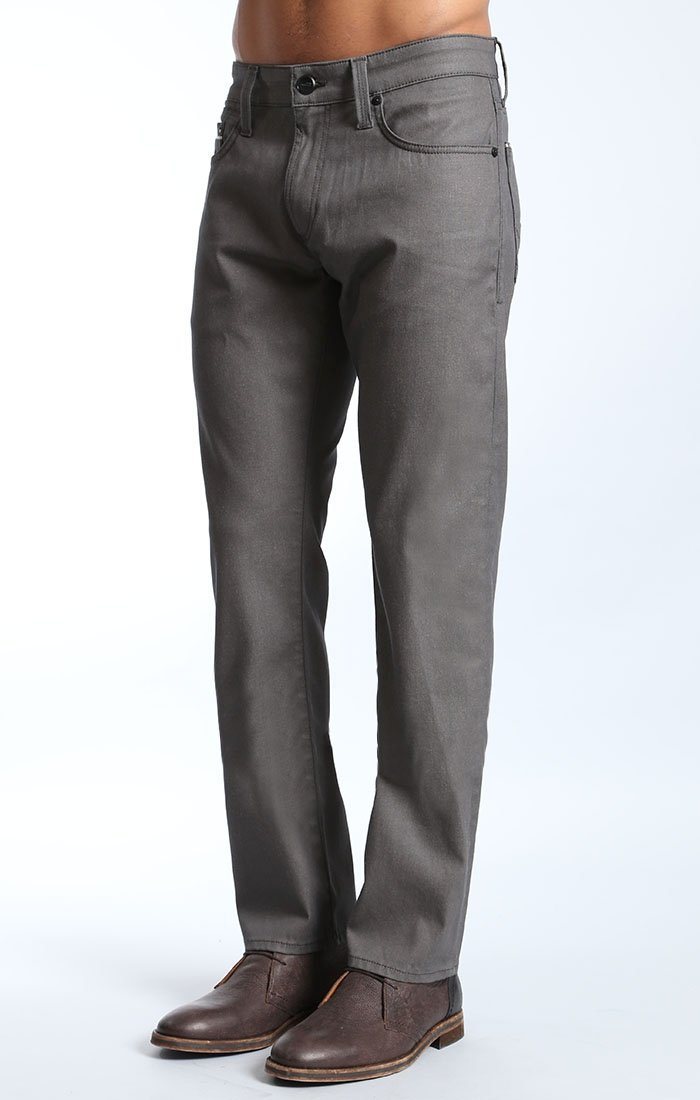 ZACH STRAIGHT LEG IN COATED BROWN WHITE EDGE - Mavi Jeans