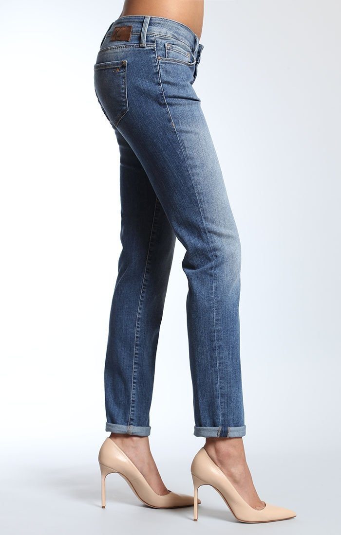 EMMA SLIM BOYFRIEND IN USED TRIBECA - Mavi Jeans