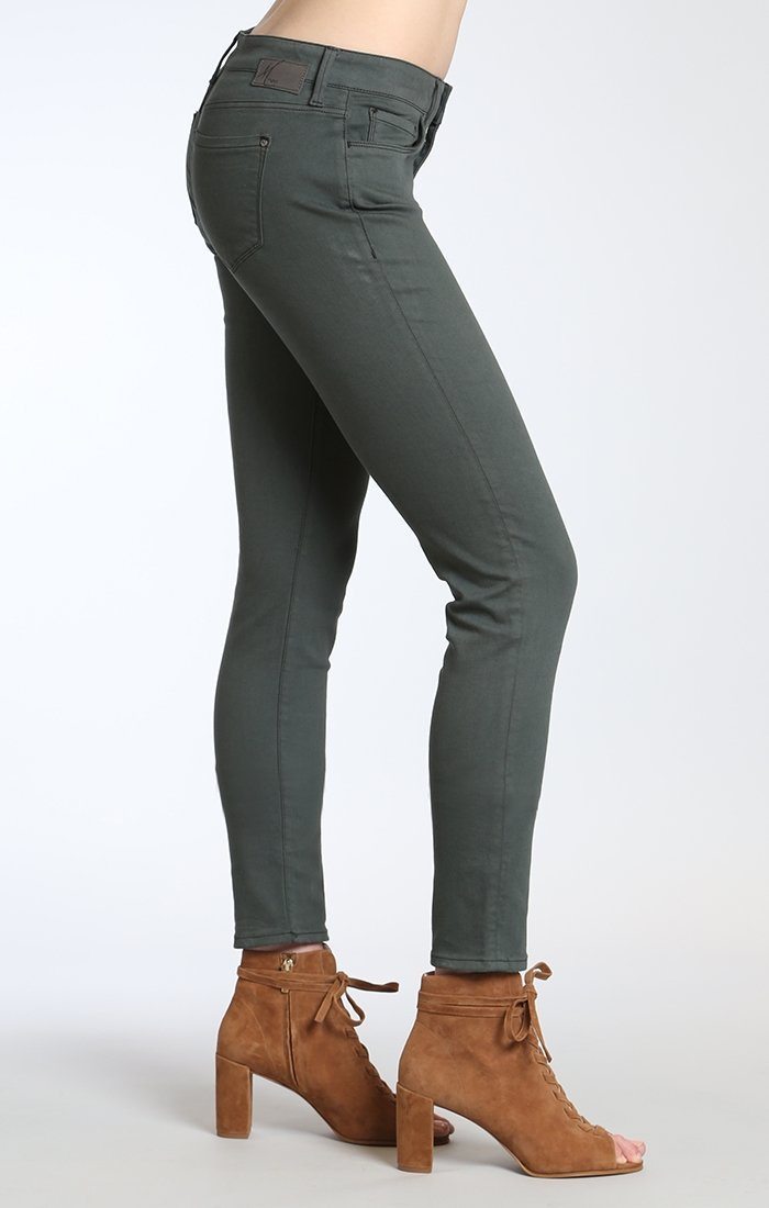 ADRIANA SUPER SKINNY IN URBAN GREEN TWILL - Mavi Jeans