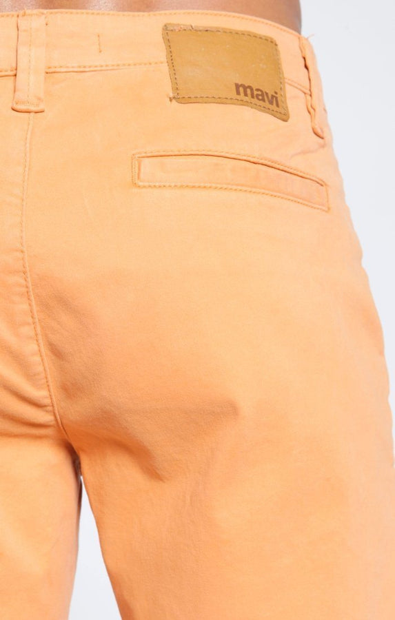 JACOB SHORTS IN CARAMEL TWILL - Mavi Jeans