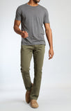 EDWARD CHINO IN OLIVE TWILL - Mavi Jeans