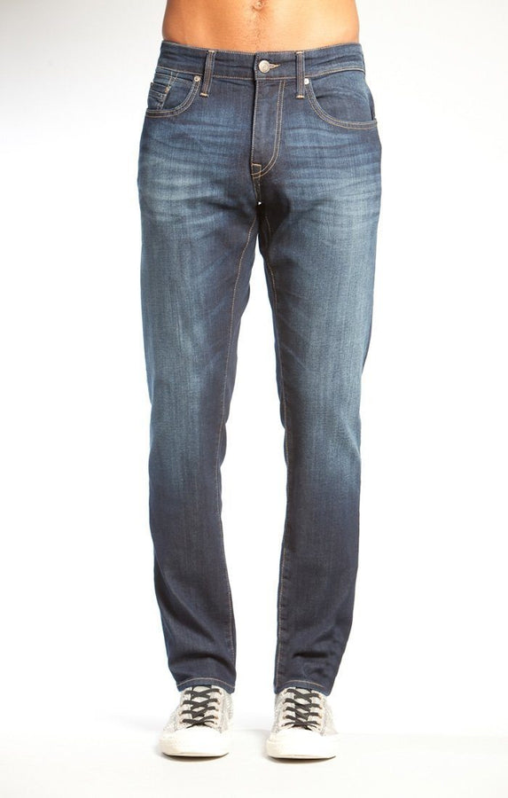 JAKE SLIM LEG IN DEEP BRUSHED BELTOWN - Mavi Jeans