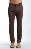 JOHNNY SLIM LEG CHINO IN COFFEE BEAN TWILL - Mavi Jeans