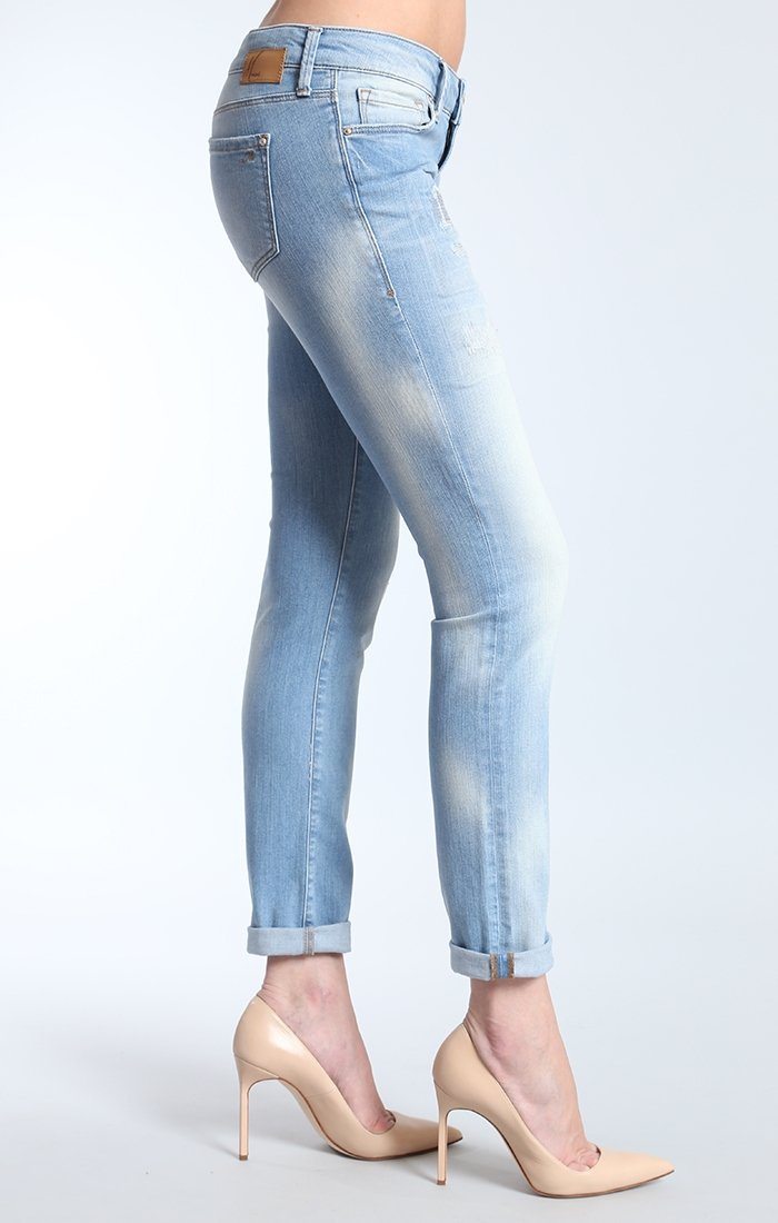 EMMA SLIM BOYFRIEND IN RIP AND REPAIR VINTAGE - Mavi Jeans