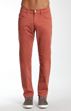 ZACH STRAIGHT LEG IN BRICK RED TWILL - Mavi Jeans