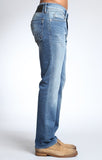 ZACH STRAIGHT LEG IN MID SHADED WHITE-EDGE - Mavi Jeans