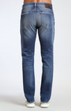 MARCUS SLIM STRAIGHT LEG IN MID DISTRESSED AUTHENTIC - Mavi Jeans