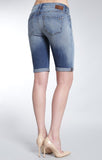 KARLY SHORTS IN DISTRESSED NOLITA - Mavi Jeans