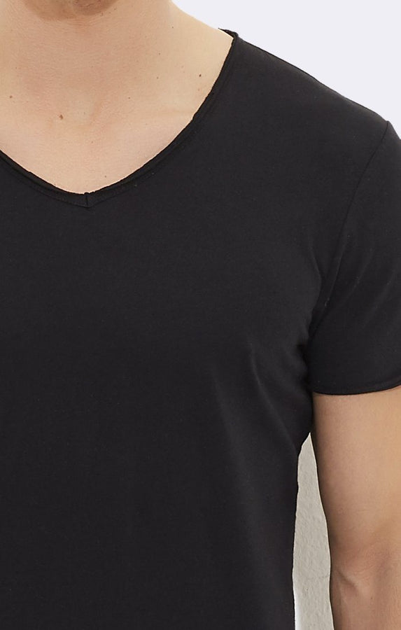 BASIC V-NECK TEE - BLACK - Mavi Jeans