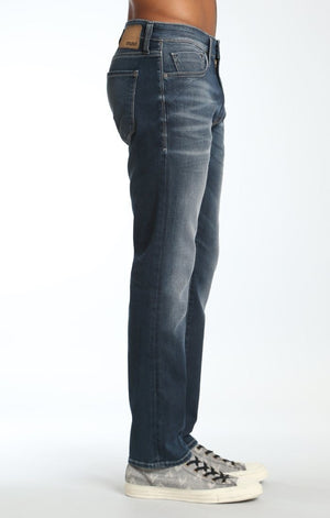 MARCUS SLIM STRAIGHT LEG IN MID USED DESTROYED - Mavi Jeans