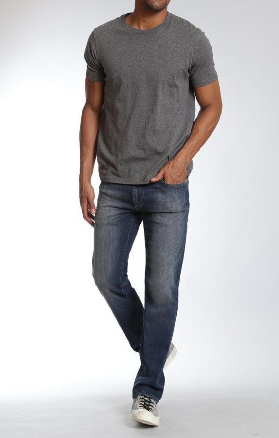 ZACH STRAIGHT LEG IN MID ULTRA MOVE WHITE EDGE - Mavi Jeans