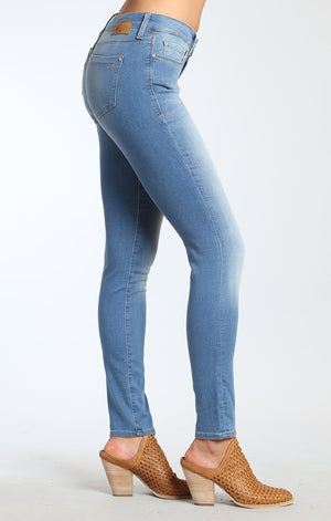 ALEXA SKINNY IN LT BRUSHED SHANTI - Mavi Jeans