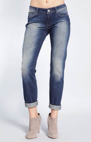 EMMA SLIM BOYFRIEND IN DEEP VINTAGE - Mavi Jeans