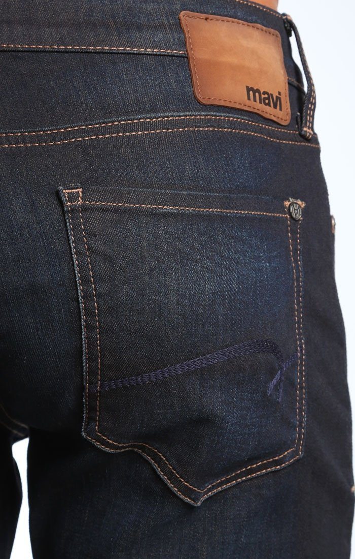 JAKE SLIM LEG IN EARTH WILLIAMSBURG - Mavi Jeans