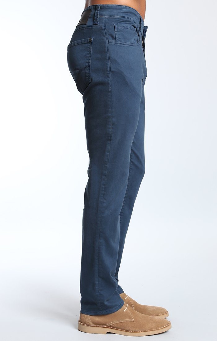 ZACH STRAIGHT LEG IN FADED NAVY TWILL - Mavi Jeans