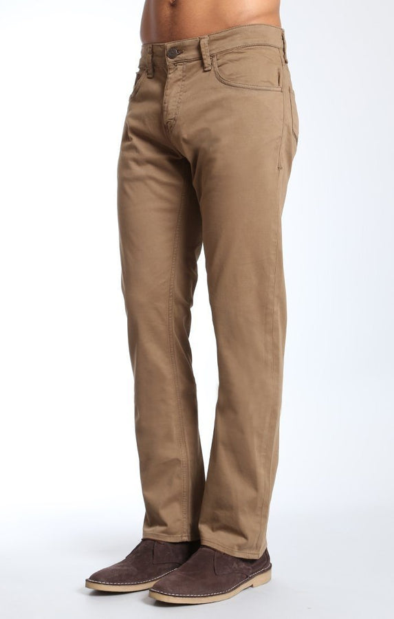 ZACH STRAIGHT LEG IN TOBACCO TWILL - Mavi Jeans